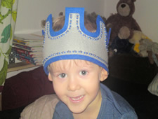 Zum Ritterschlag, 3. Geburtstag mit MaMerlina Geburtstagskrone