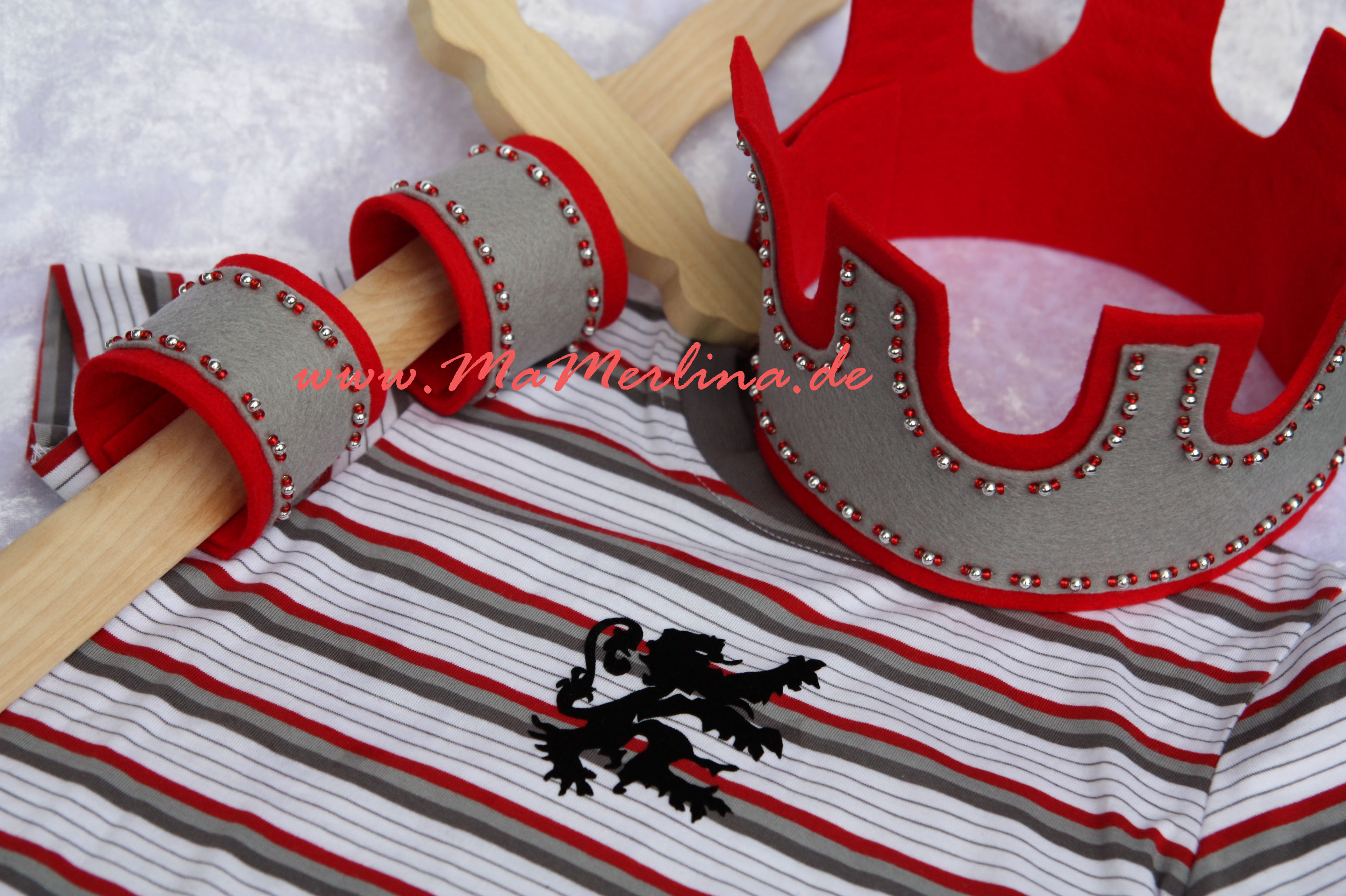 Zum Ritterschlag, Rittermanschetten, Rittershirt, Ritterspiele, Rollenspiele, Mittelalter, Minnesang